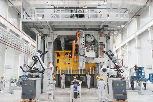 提品質降成本 恒大汽車基地首秀