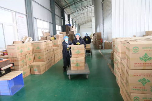 加班生產(chǎn)艾產(chǎn)品 一片愛心獻武漢